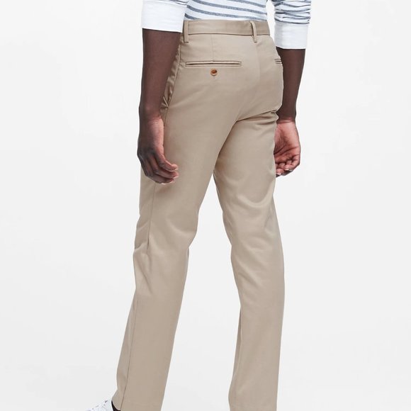 Banana Republic Rapid Movement Chino 42W x 34L